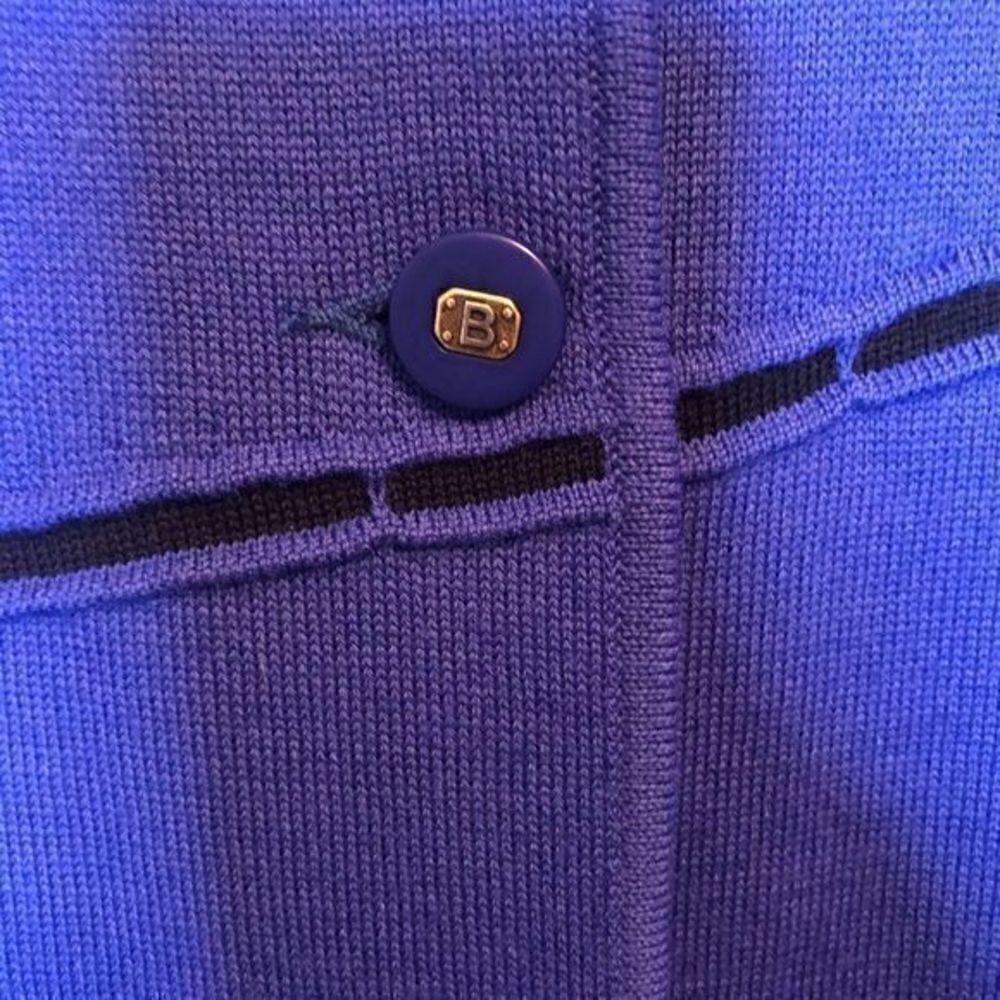 Chic Blue Button-Down Cardigan - Picture 6 of 8